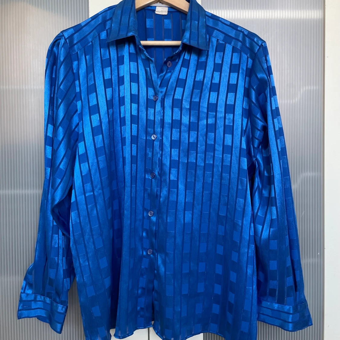 Glansig skjorta - 90