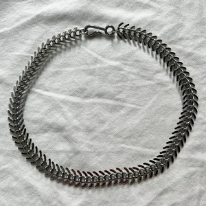 Halsband weekday - Halsband från weekday ⛓ 39cm långt! 