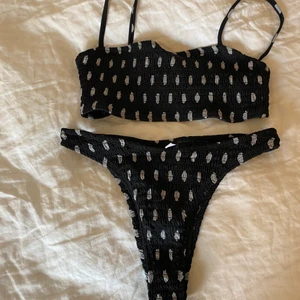 Mönstrad bikini  - Gullig mönstrad bikini från NA-KD🤍
