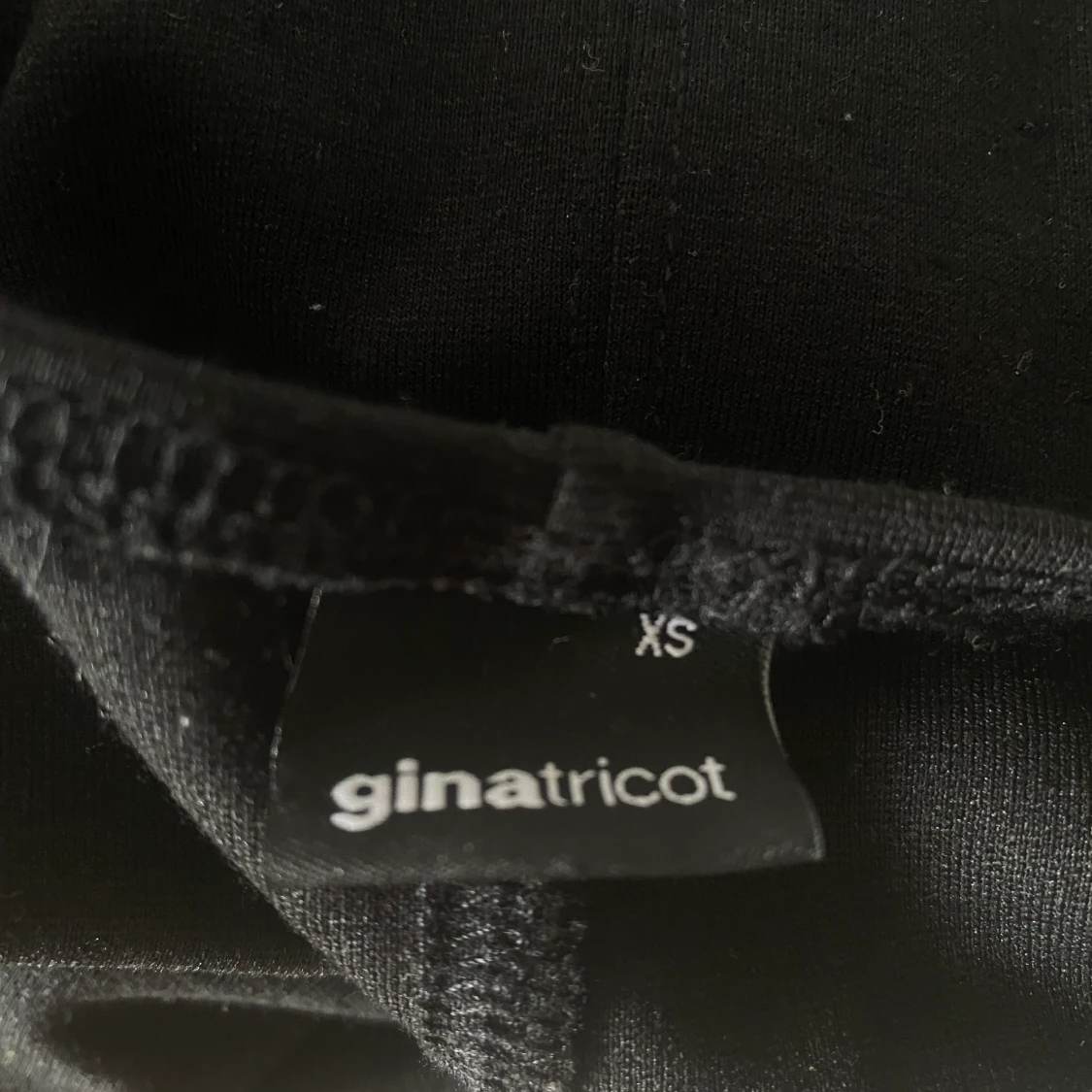 Svart klänning - 91