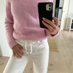 Adsgn  - Säljer ett par super fina linne byxor från A-dsgn i nyskick. Byxorna är i storlek xs men skulle säga att de passar storlek s också. Skriv privat om du är intresserad💗⚡️