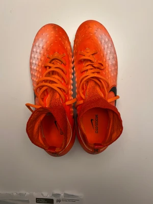 Nike Magista Obra II Rediaton Flare - Bra skick