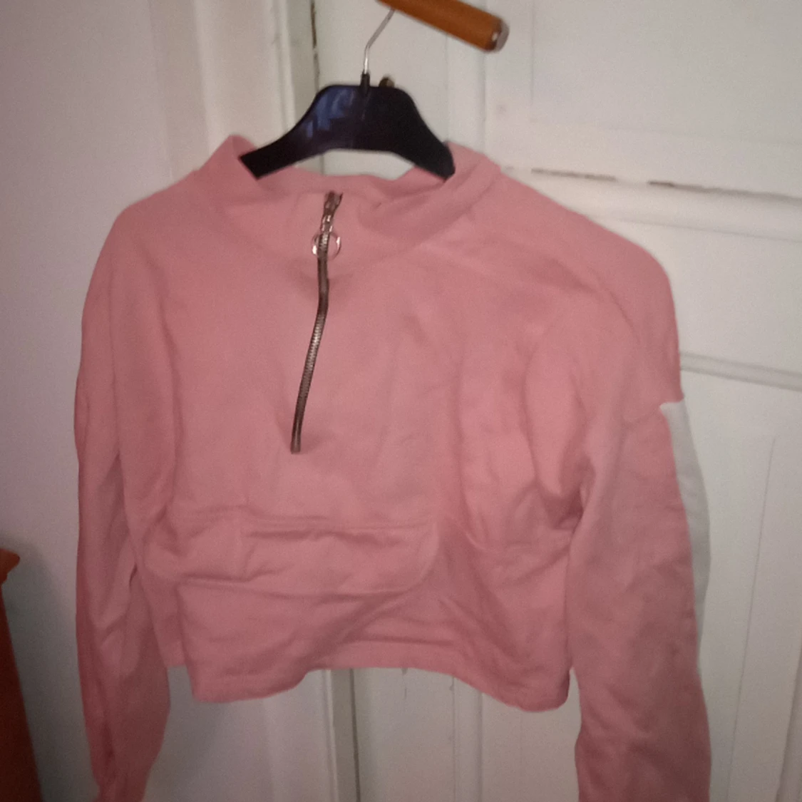 En skön tröja med ett par byxor😀