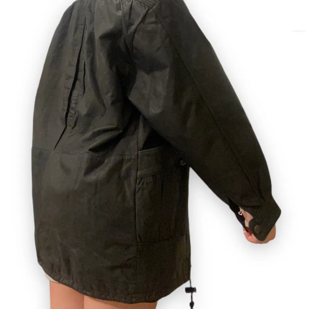 Svart Leather jacket - varm 🖤 Frakten kan diskuteras . Jackor.