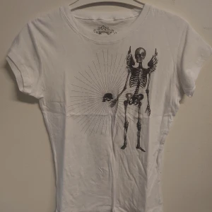 tjej linne  - Made in usa 