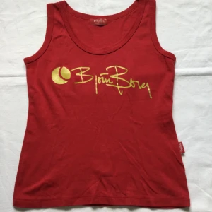 Linne - Röd Björn Borg linne, passar till xs-s