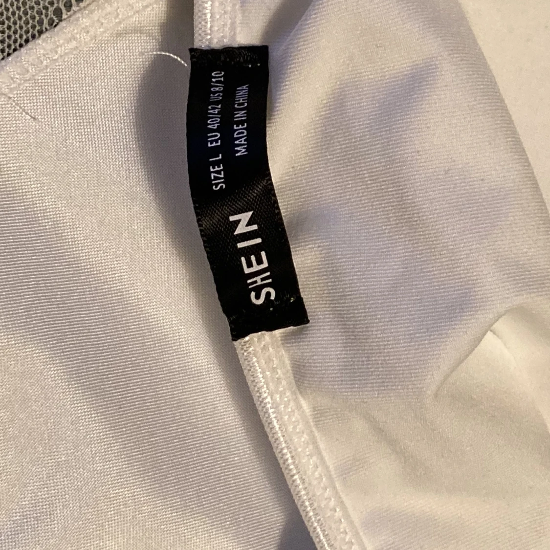 Vit spetts topp  - 90