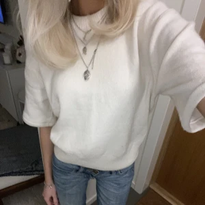 Stickad tshirt  - Sååå fin stickad tshirt från uniqlo i ull