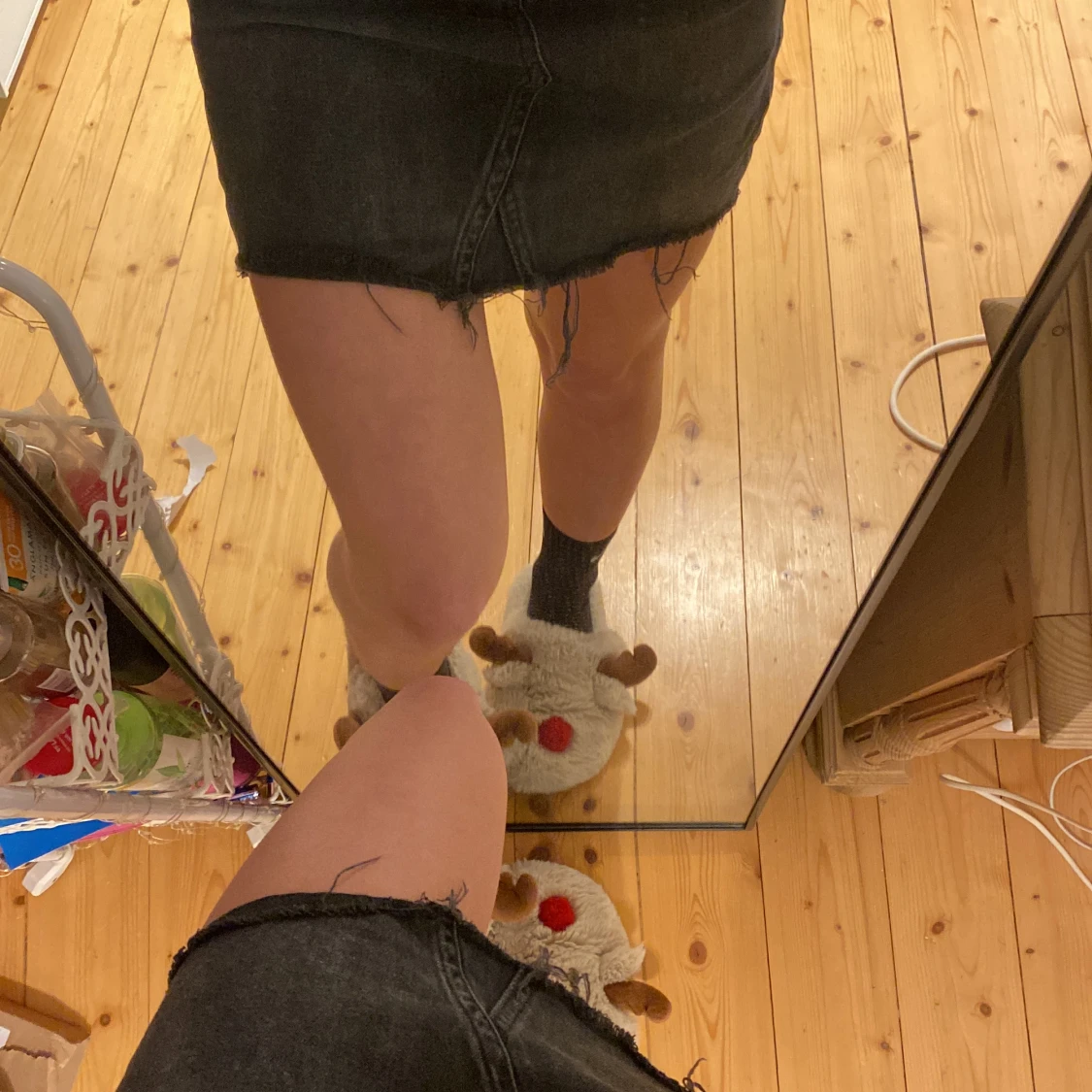 Grå jeanskjol  - 90