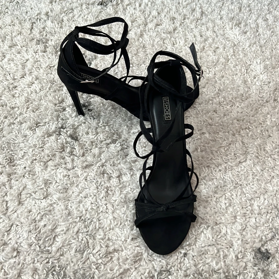 Svarta NLY klackar st 41