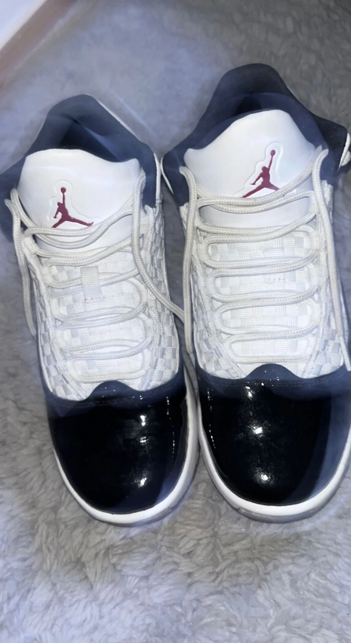 Nike air jordan Max aura 2