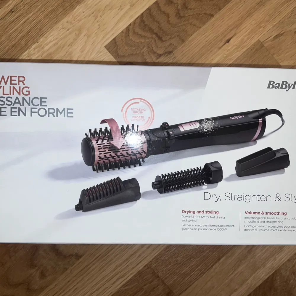 It is brand new product , bought from Amazon last week of January 2023, not used because it is suitable for medium to long hair not short hair. . Övrigt.