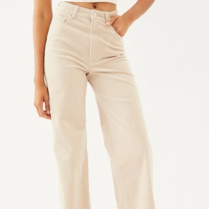 Manchesterbyxa - Säljer mina manchester byxor pga att de inte är min stil längre💞