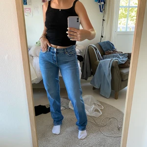 Low waist Jeans - Low waist jeans från Gina! Jag är 163 cm och de är perfekta i längd för mig
