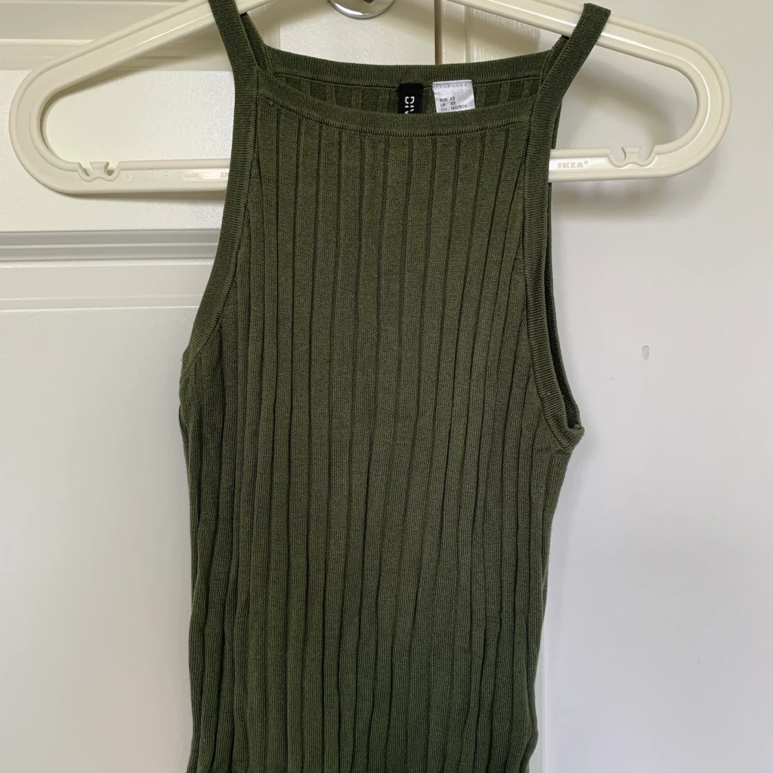 Ribbad khaki grönt linne