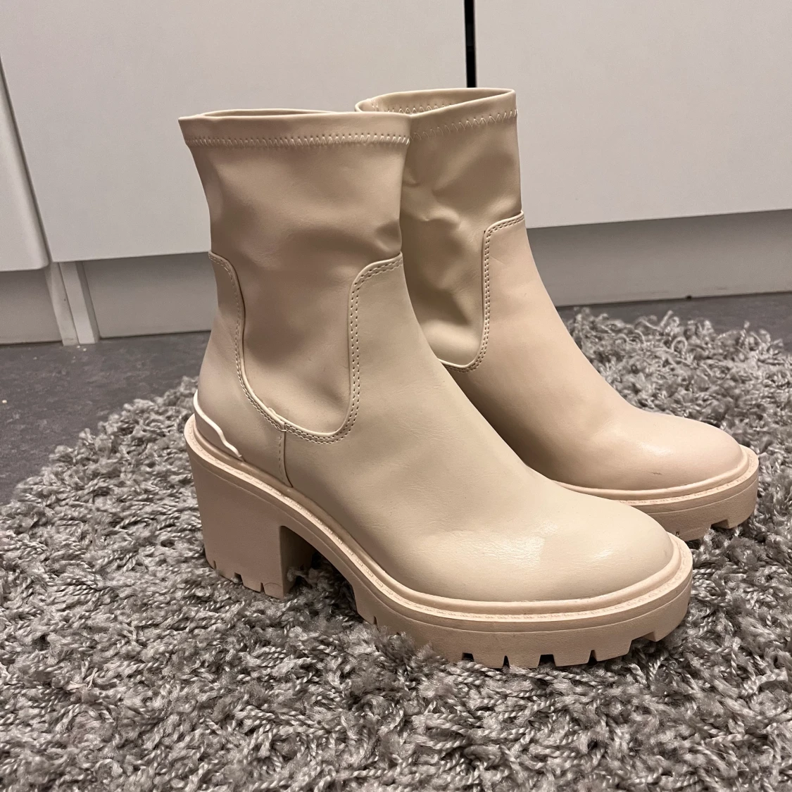 Stradivarius boots - 90