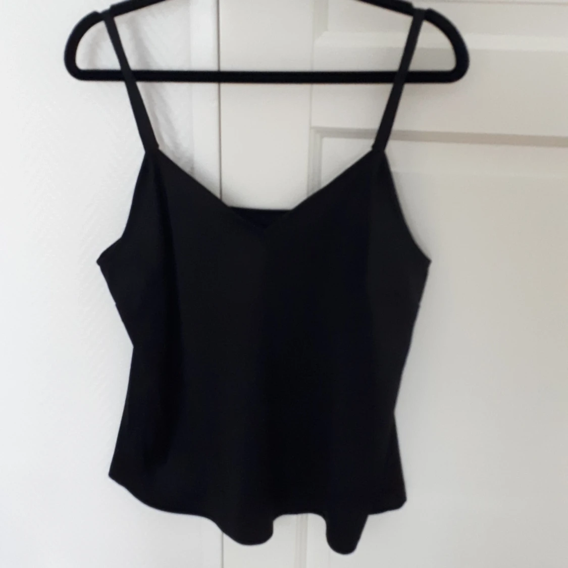 Svart satintopp - 91