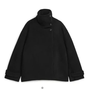 Arket Kappa - Undrar om någon vill byta den arket kappa (storlek 38) mot en likadan i en 36!