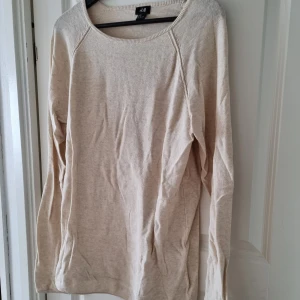 Herrtröja - Tröja i beige storlek M