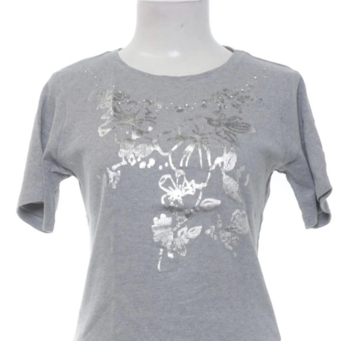 söt tröja med rhinestones