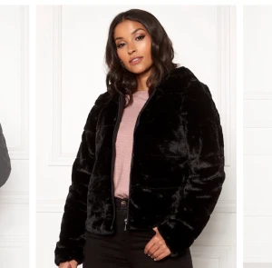 Jacka  - Jacka från Vero Moda säljes i fint skick! Använd fåtal gånger.  Storlek: M men passar även en S 