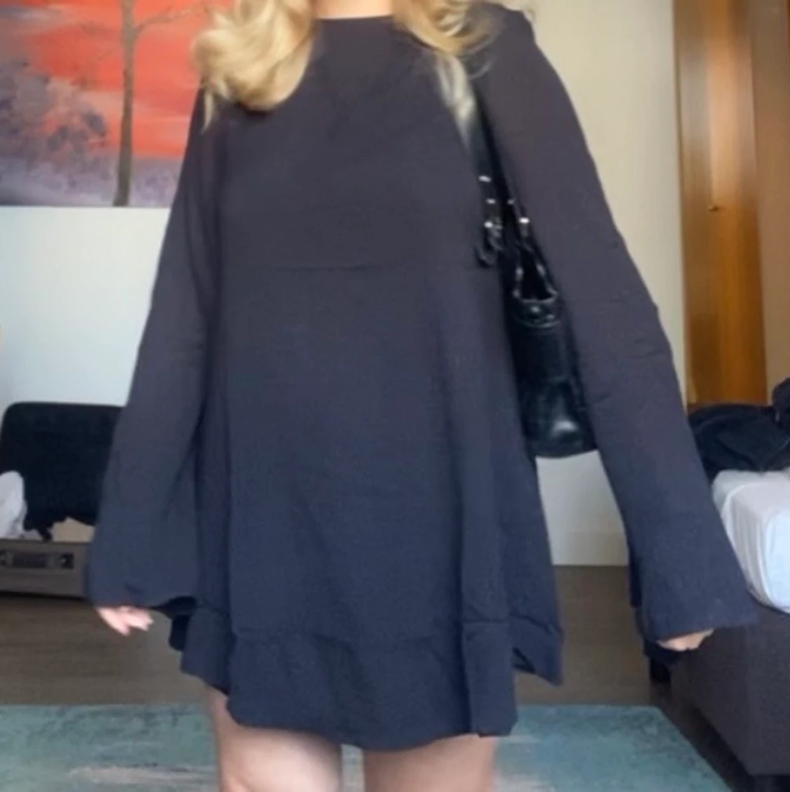 Klänning med öppen rygg  - 91