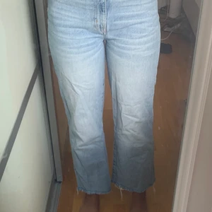 High waist - Bra skick För dig som gillar Highwaist Korta på mig som är 170 Passar någon som är lite kortare  Ganska nya Orginal pris 300kr 💕