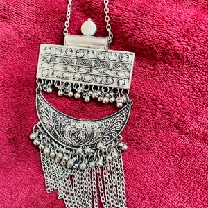 Silver colored stainless steel Necklace from India  - Necklace from India.  Condition: New Material: Silver colored stainless steel Necklace 