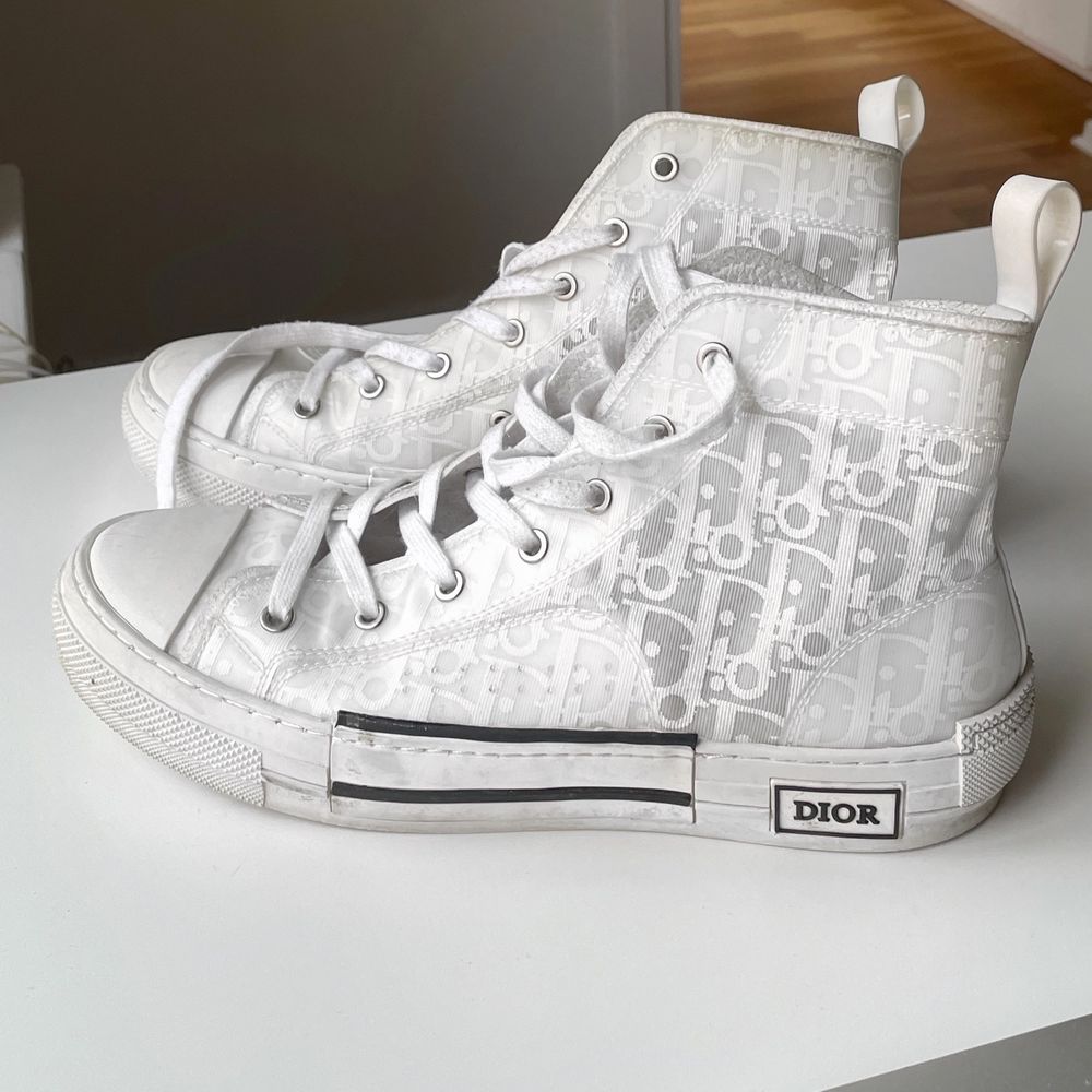 Dior converse second hand hot sale