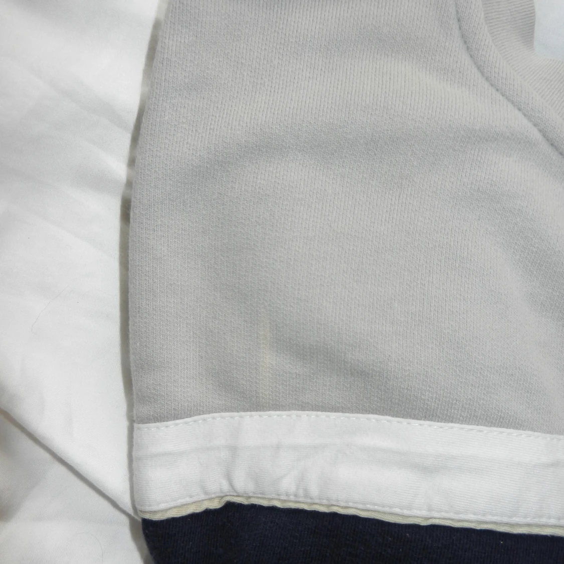 Adidas sweatshirt  - 91