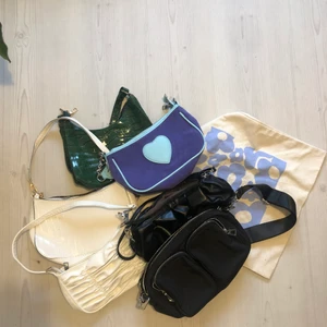 Väskor - Väskor 20 kr styck. Skriv vid fler frågor. Vid köp av fler blir det billigare.