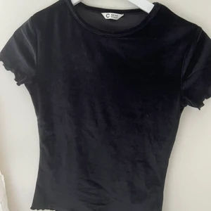 Cubus tröja - Tajt tröja från cubus i lent material, storlek 158/164, använt få gånger och har inga defekter