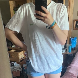Hugo boss tröja  - Super fin t-shirt från Hugo boss 50kr direkt eller över budet 