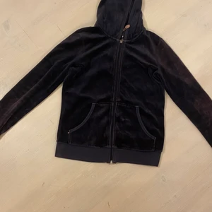 . - jättefin lite sliten men inte mycket. äkta. petite xs 