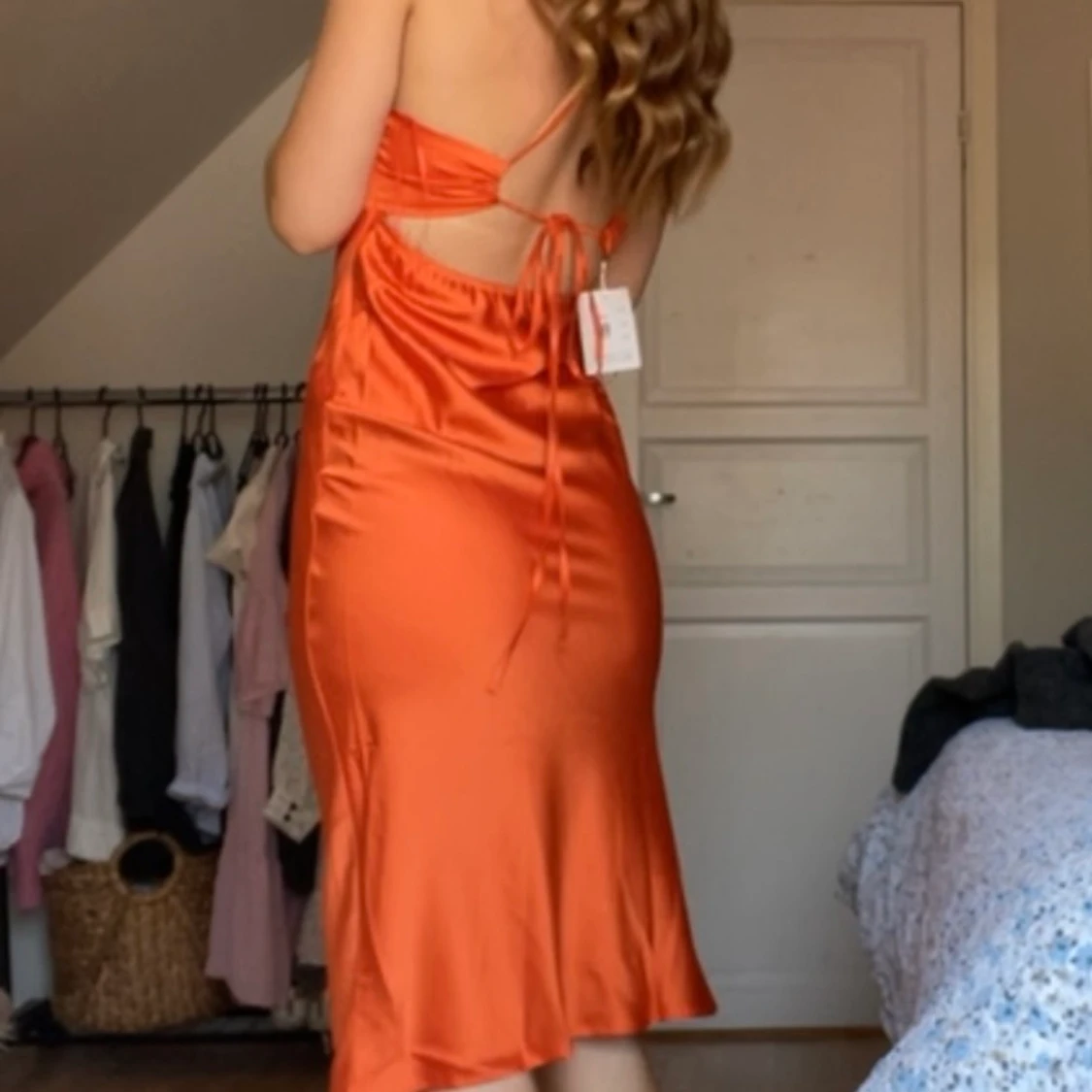 Orange silkesklänning - 90