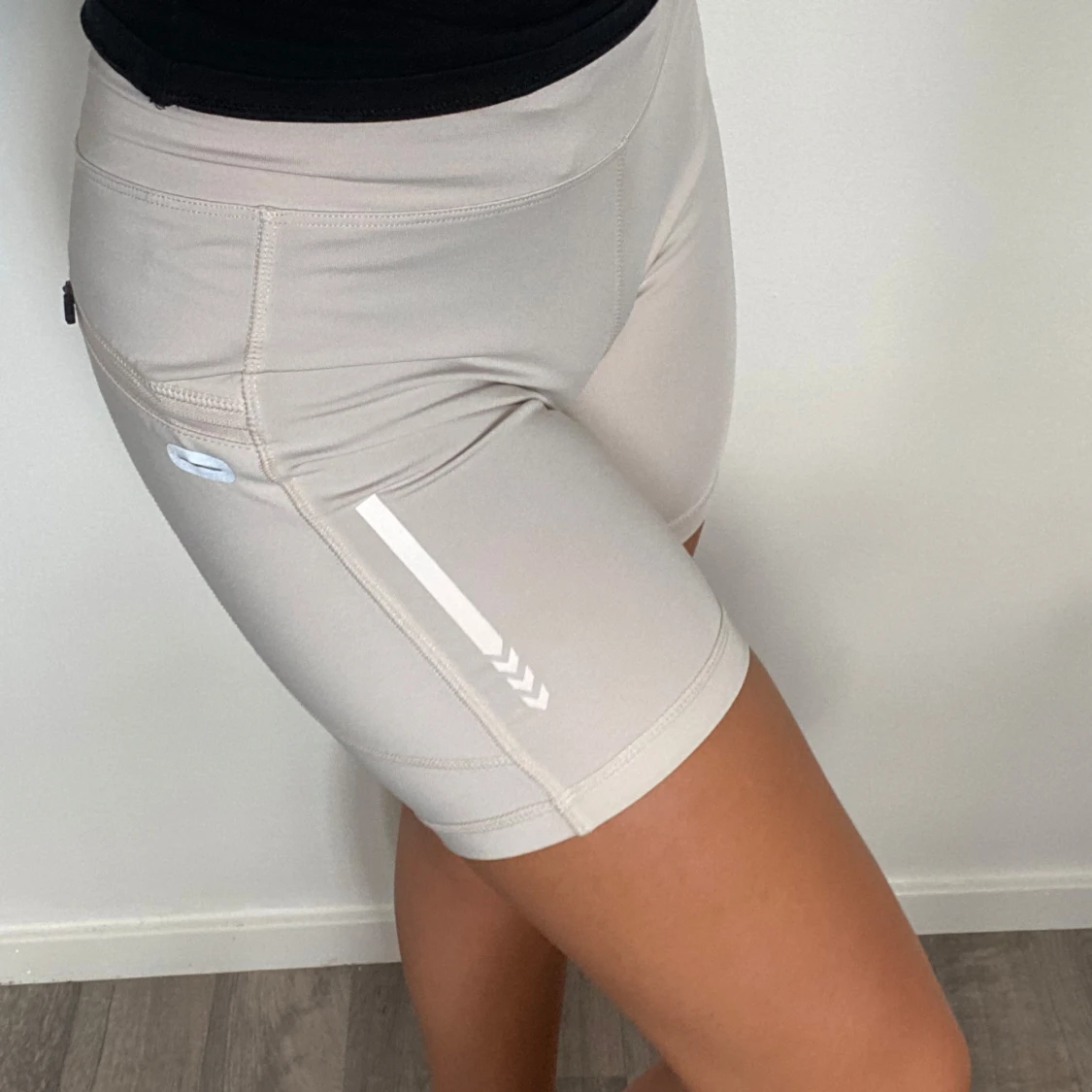 Beige träningsshorts från New Apparel