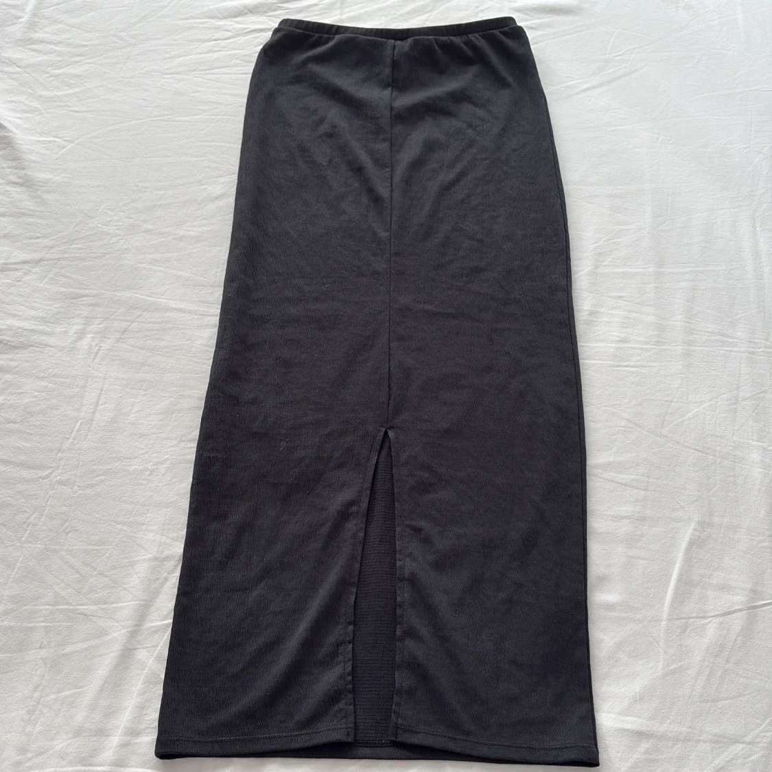 Svart långkjol med slits från H&M