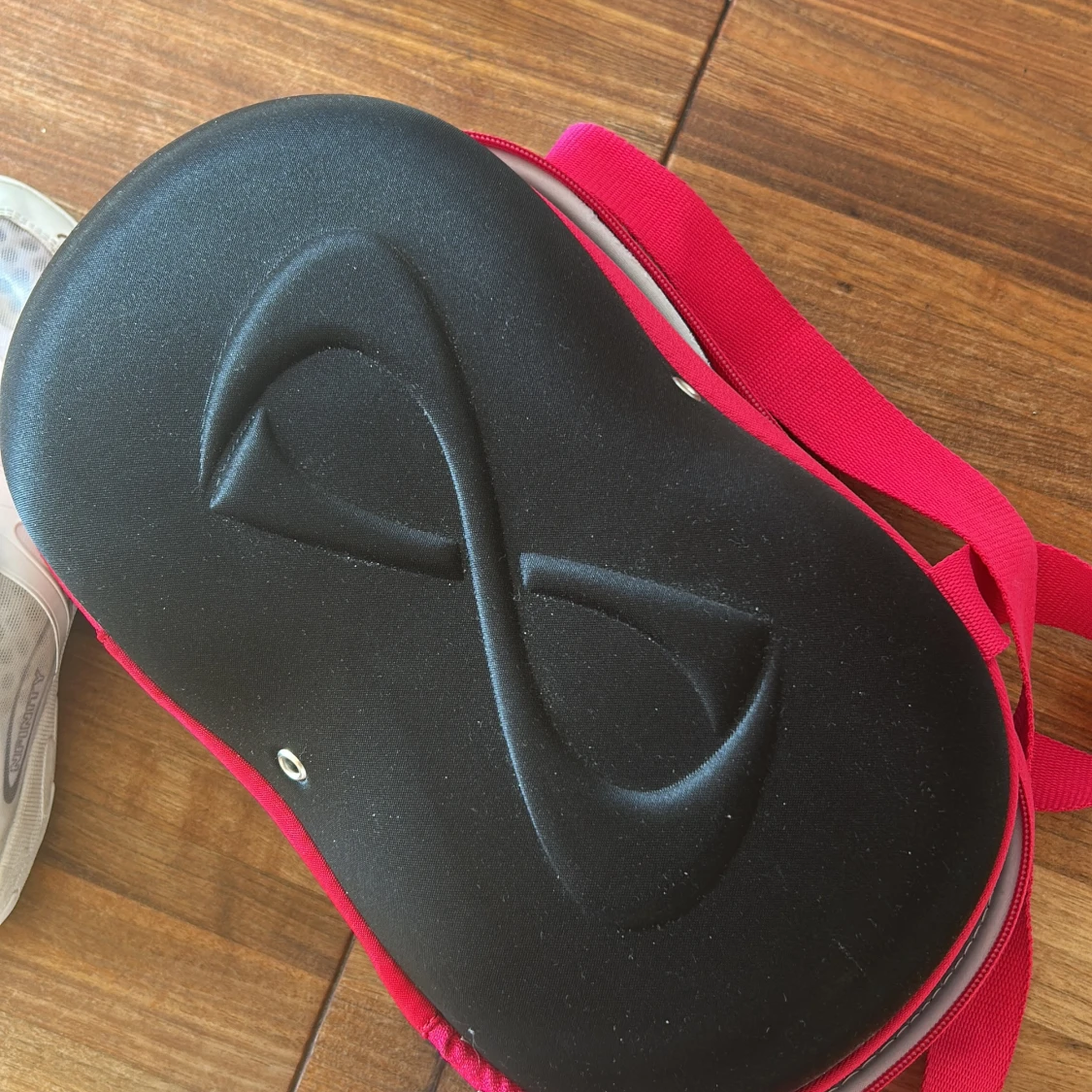 Nfinity Vengeance vita sneakers strl 7 - 4