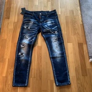 Dsquared jeans  - Byten går också bra.