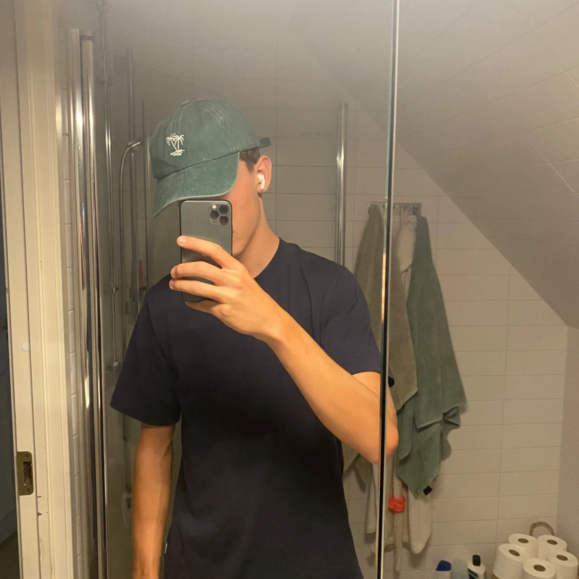 Grön keps med palmtryck - 2