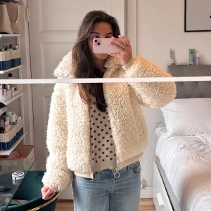 Jacka!  - Helt perfekt jacka till hösten 