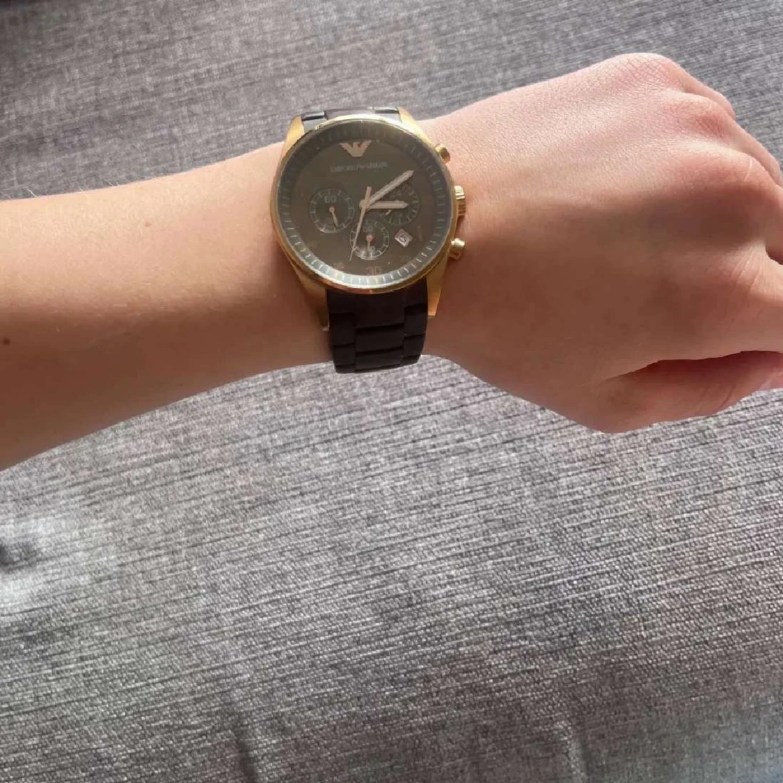 Emporio Armani brun och guld klocka - 3