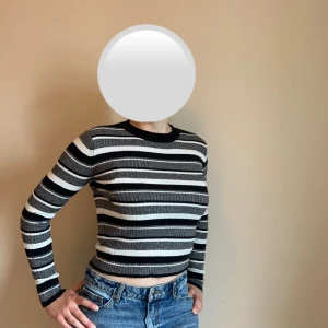 Långärmad tröja - H&M