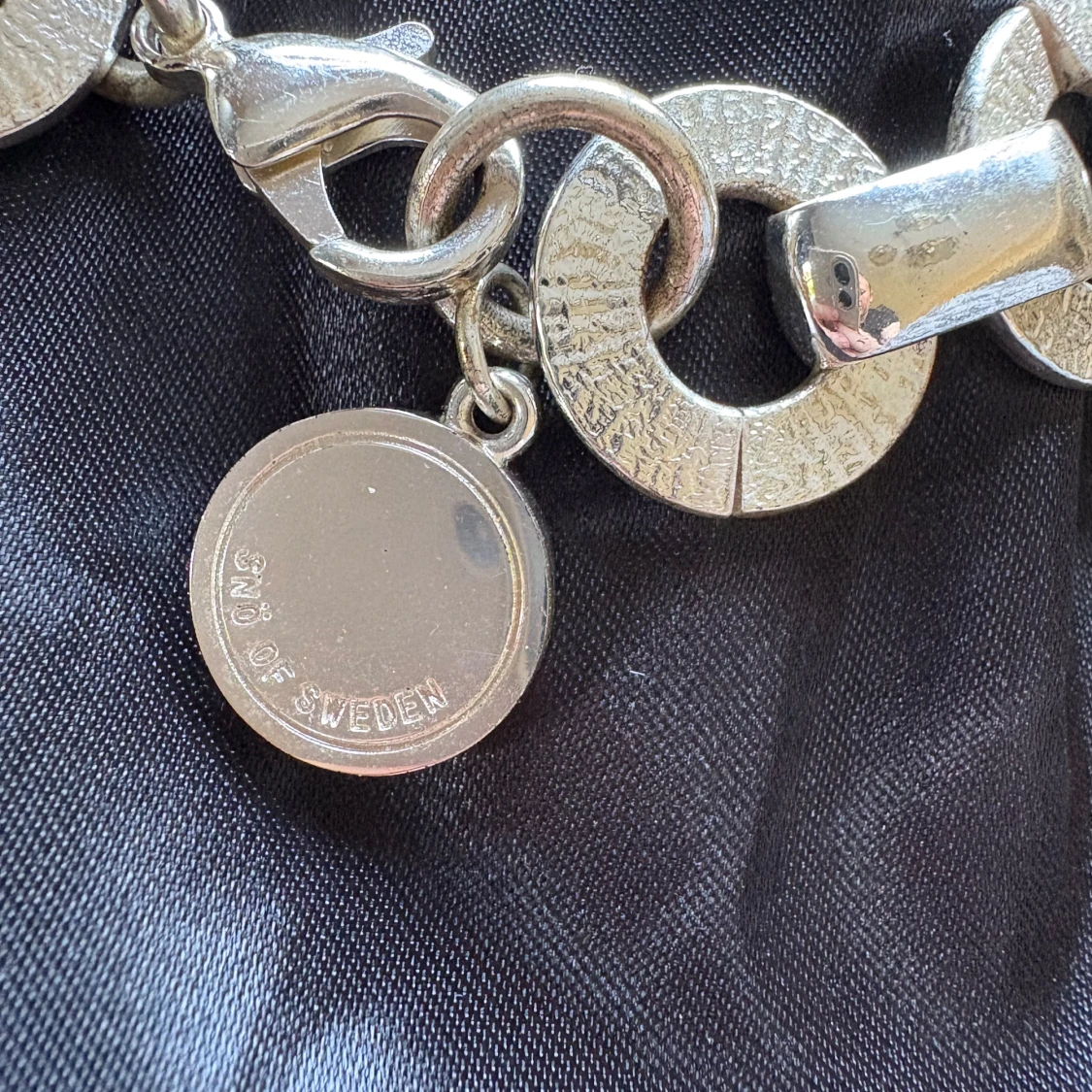 Silverfärgat halsband från Snö of Sweden - 1