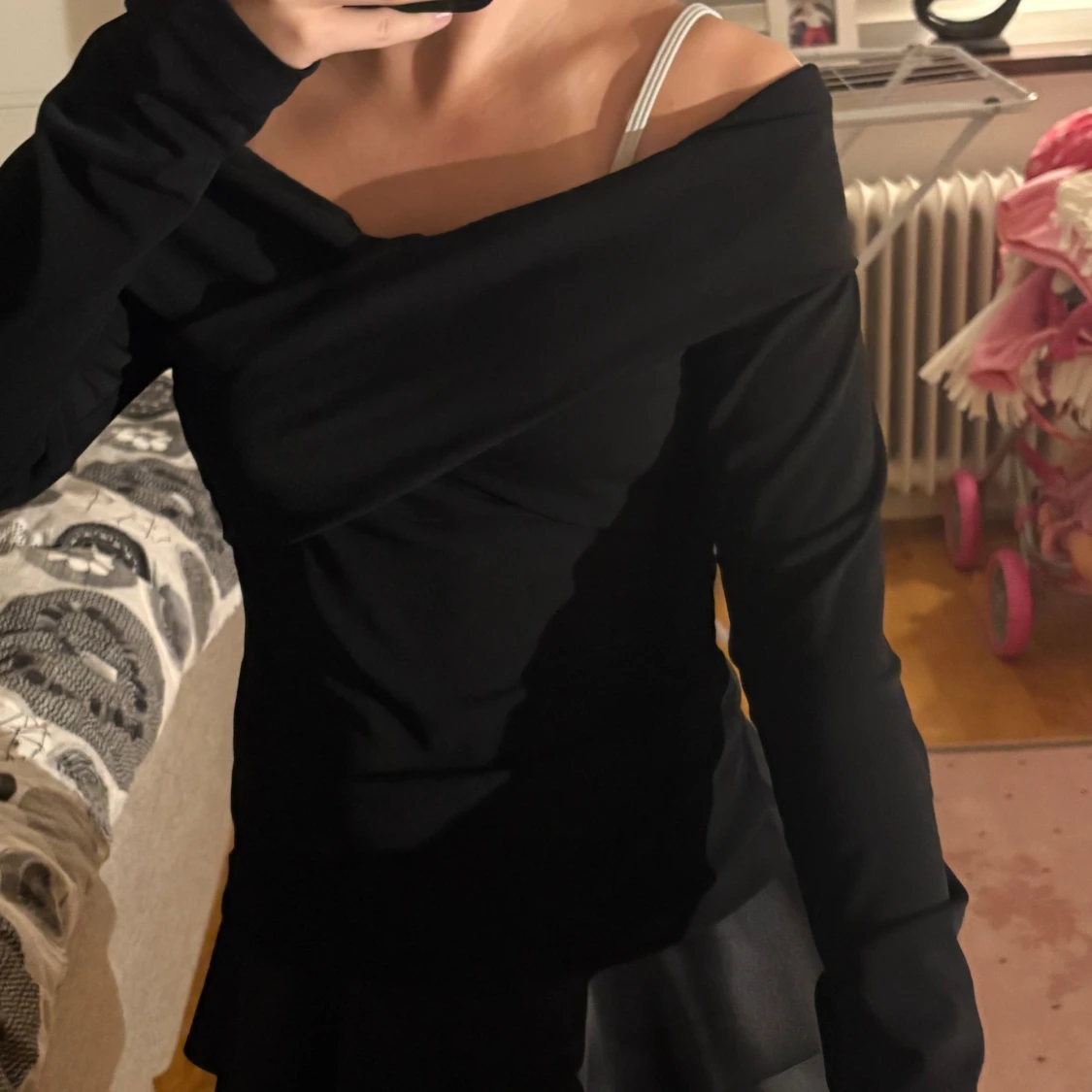 Svart offshoulder topp i bomull - 1