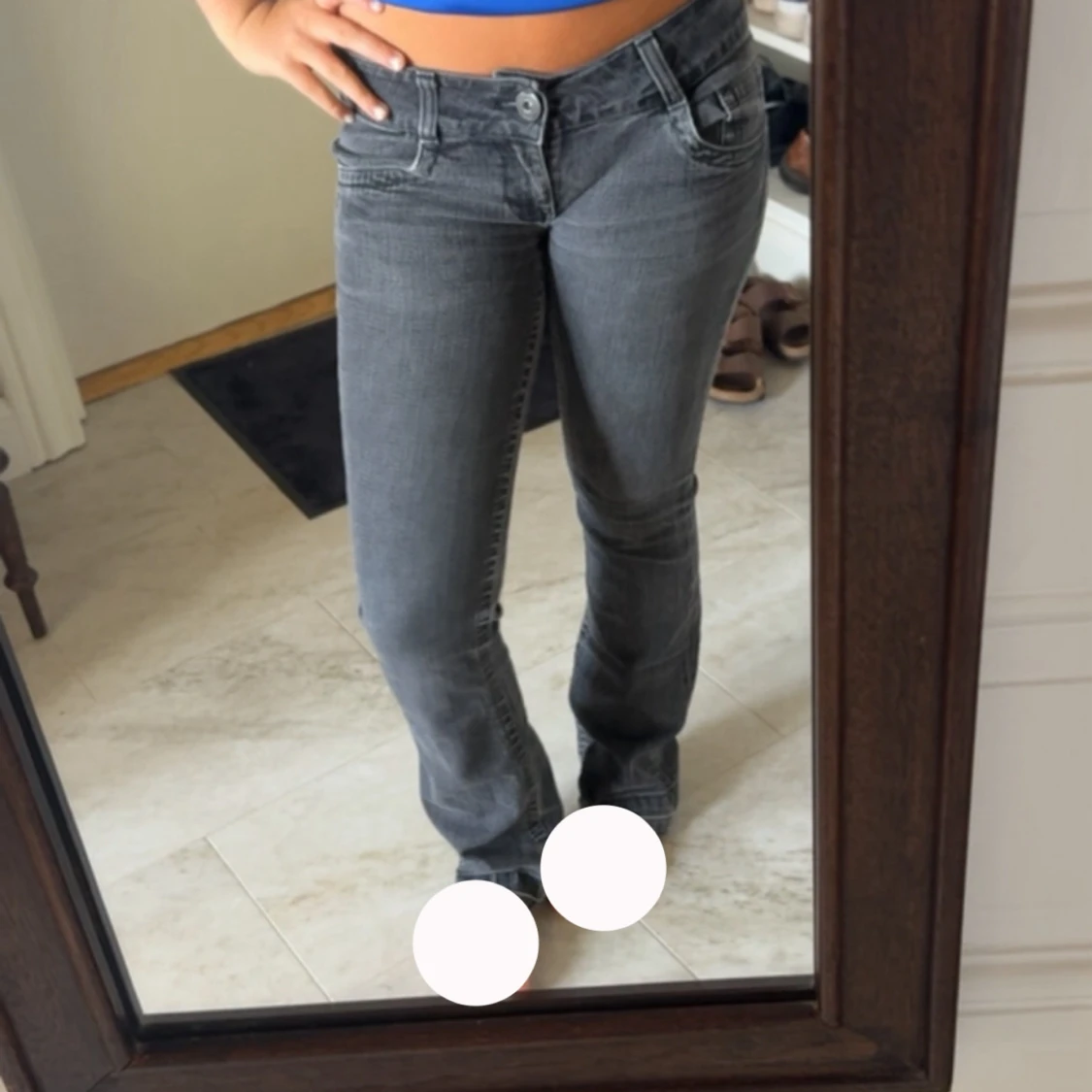 Grå svart bootcut jeans låg midja - 1