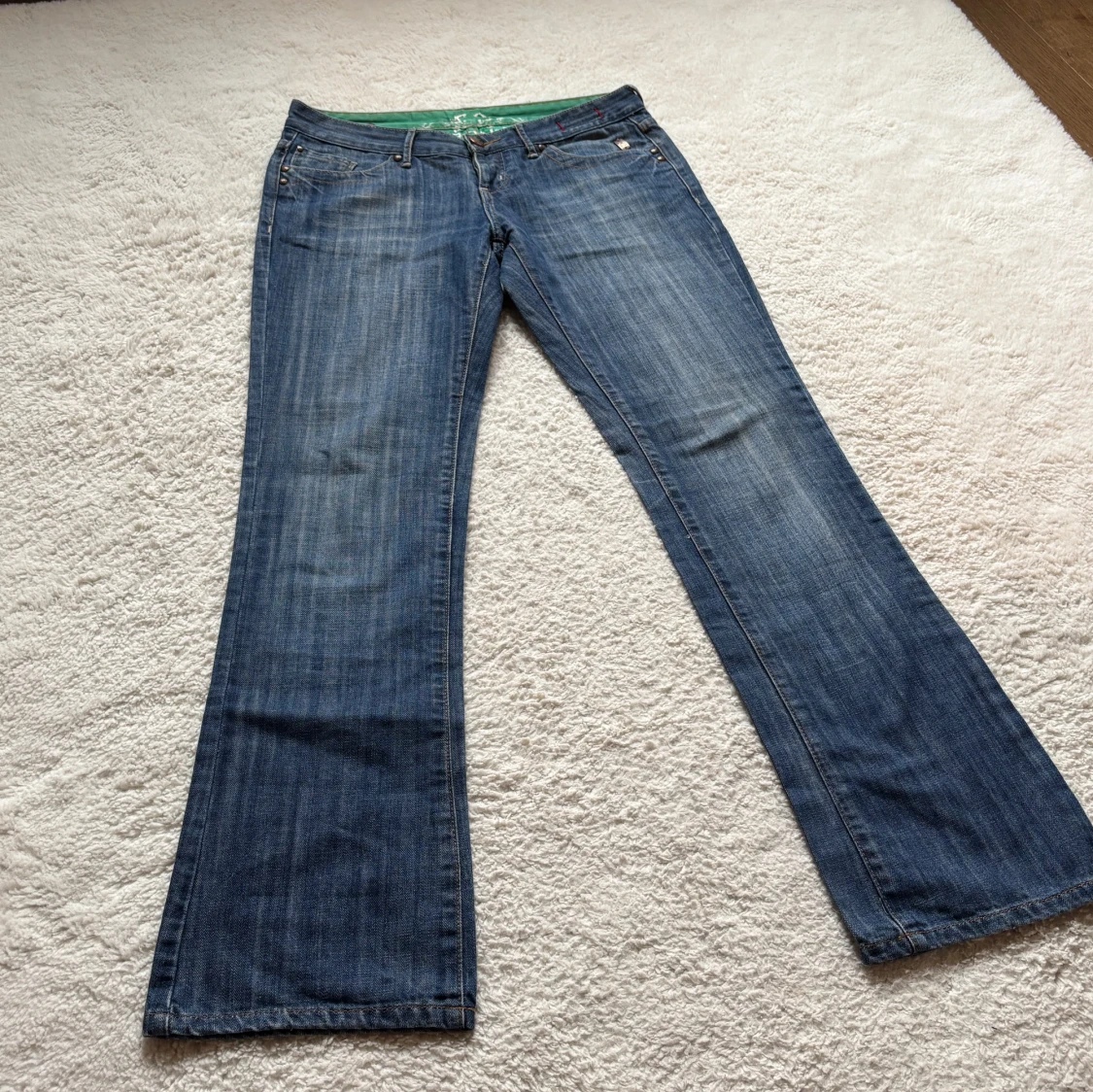 Lågmidjade jeans - 3