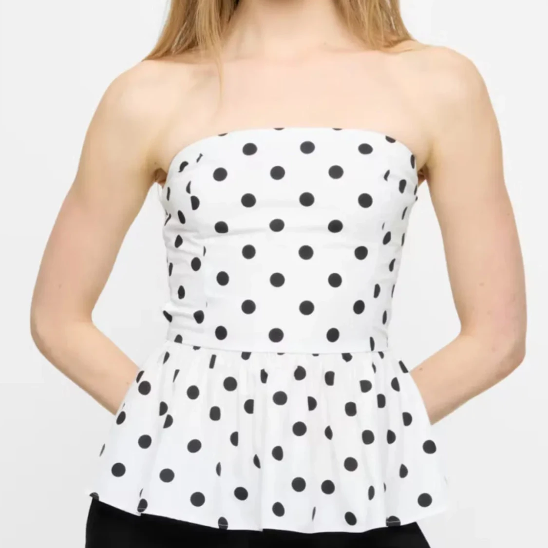 Vit prickig bandeau tubtopp