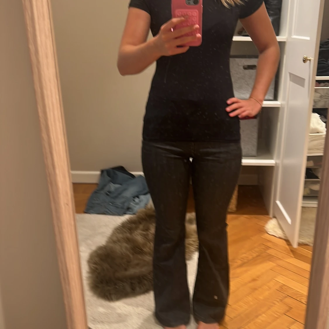 Svarta bootcut jeans från Levis 