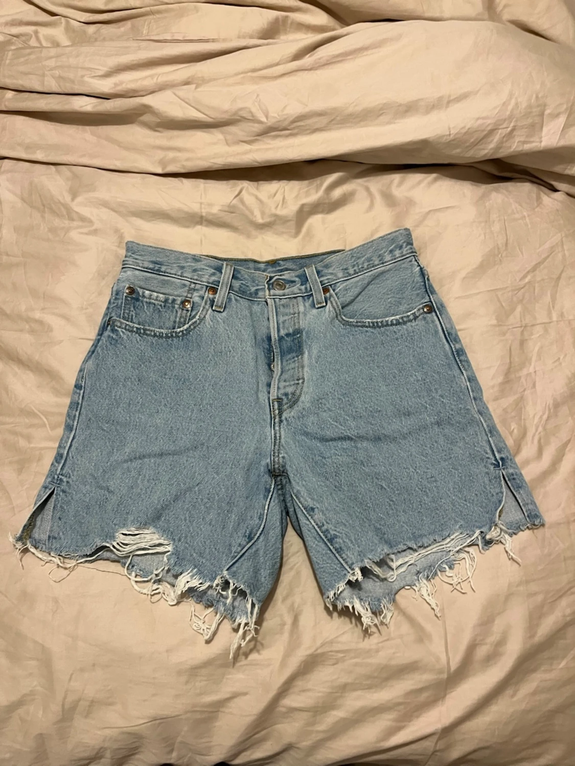 Levi's 501 ljusblå jeansshorts